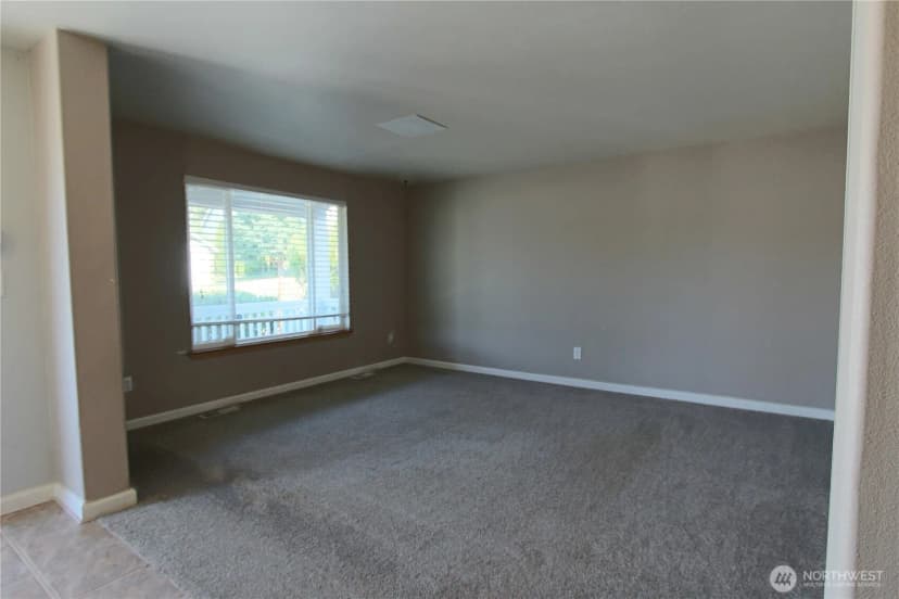 Property photo for 3116 Dakota Drive, Mount Vernon photo 4