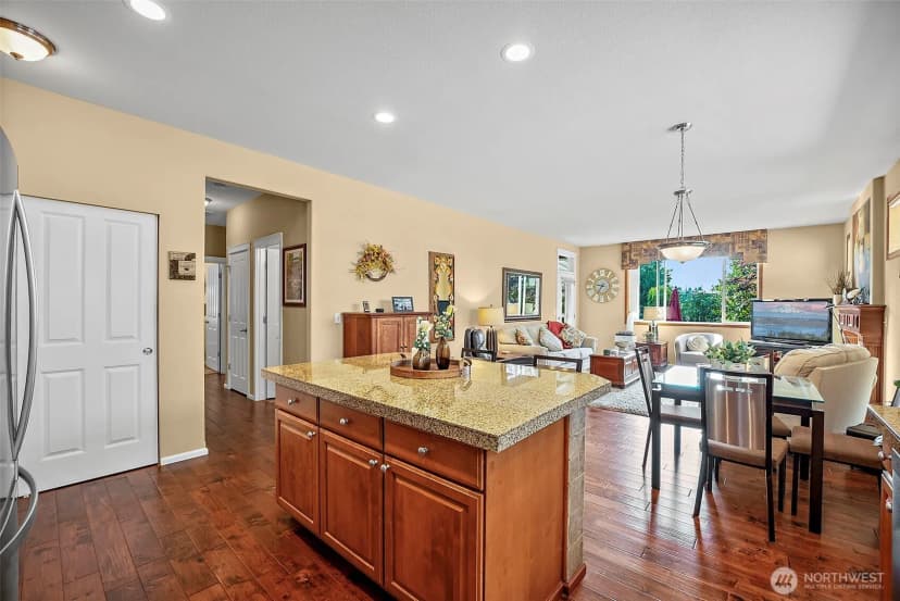 Property photo for 8601 Webster Drive Ne, Lacey photo 10