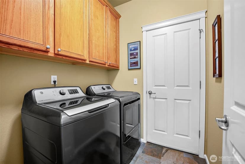 Property photo for 8601 Webster Drive Ne, Lacey photo 22