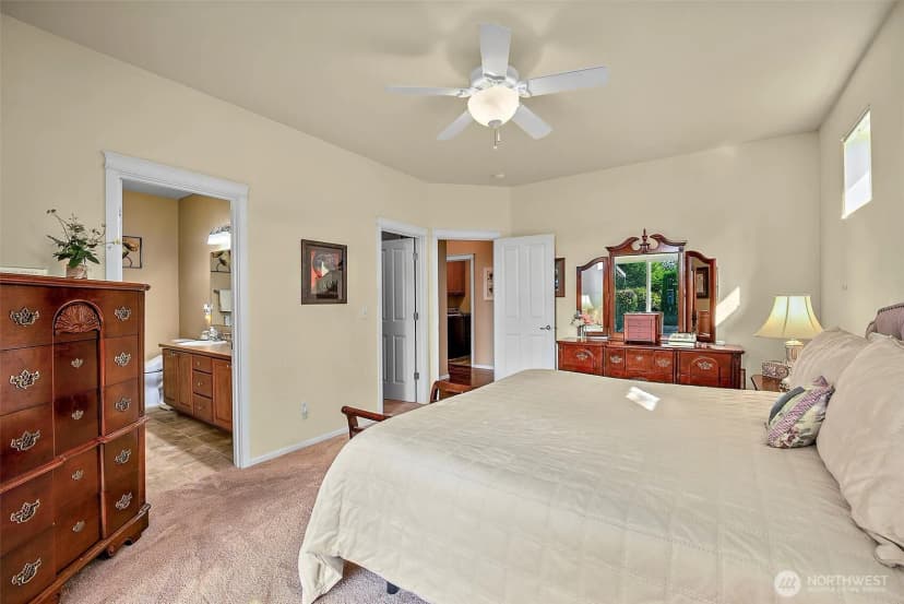 Property photo for 8601 Webster Drive Ne, Lacey photo 16