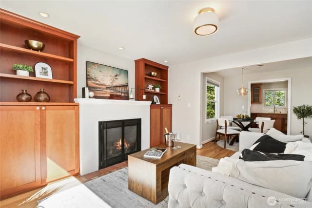 Property photo for 8034 17th Ave Nw, Seattle photo 5