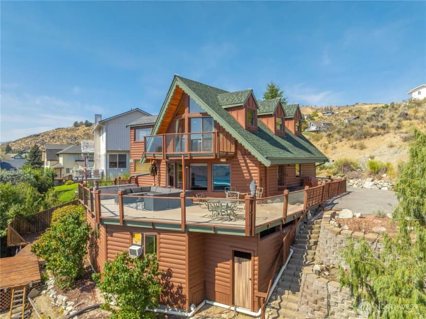Property photo for 114 Stormy Mountain Wy, Chelan photo 13