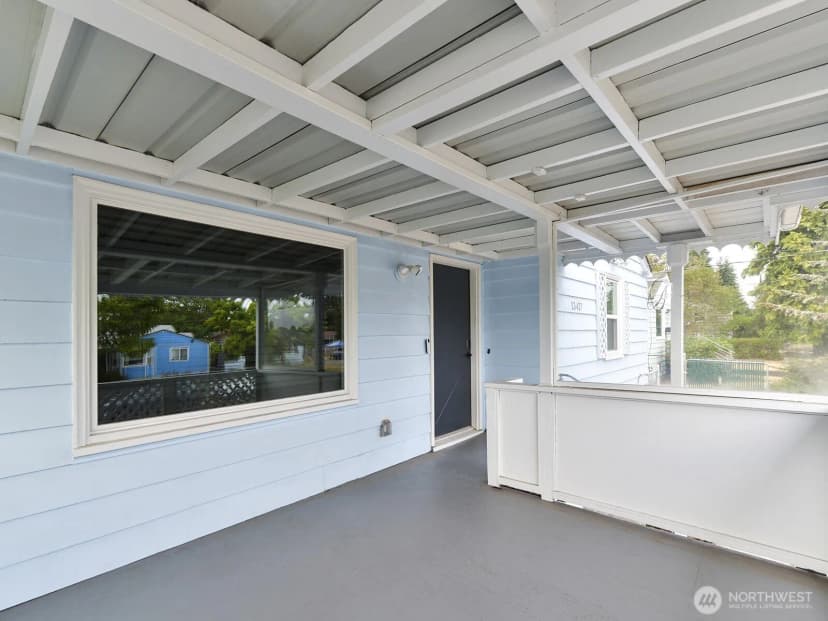 Property photo for 13417 1st Avenue Sw, Burien photo 16