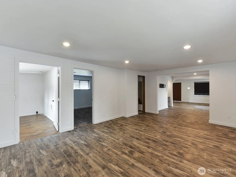 Property photo for 13417 1st Avenue Sw, Burien photo 7
