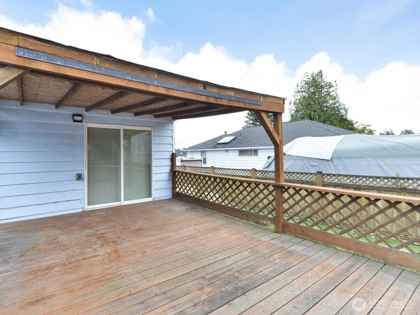 Property photo for 13417 1st Avenue Sw, Burien photo 18