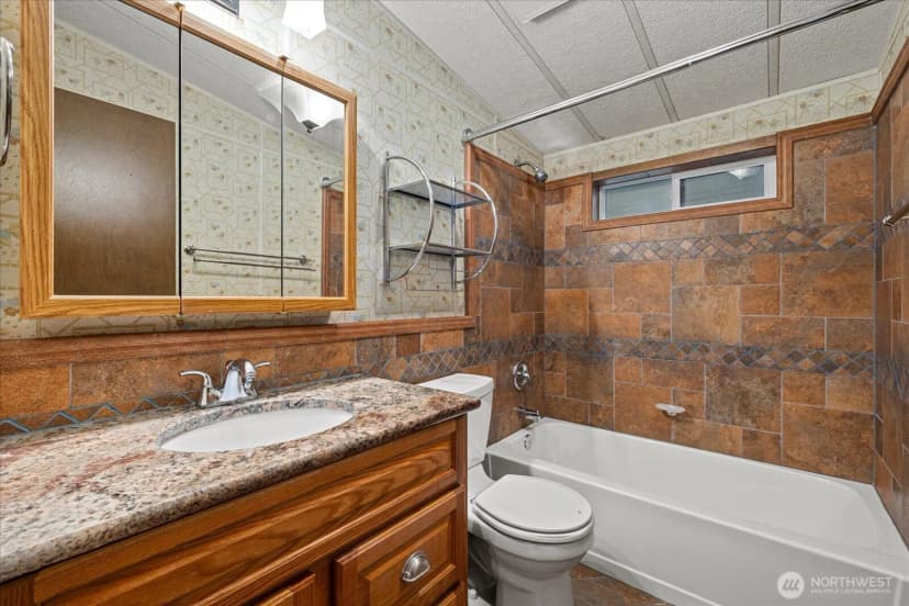 Property photo for 16229 Ne Woodinville Duvall Road, Woodinville photo 38