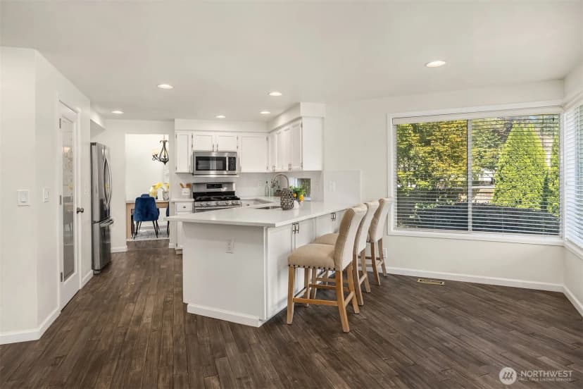 Property photo for 2434 233rd Place Ne, Sammamish photo 11