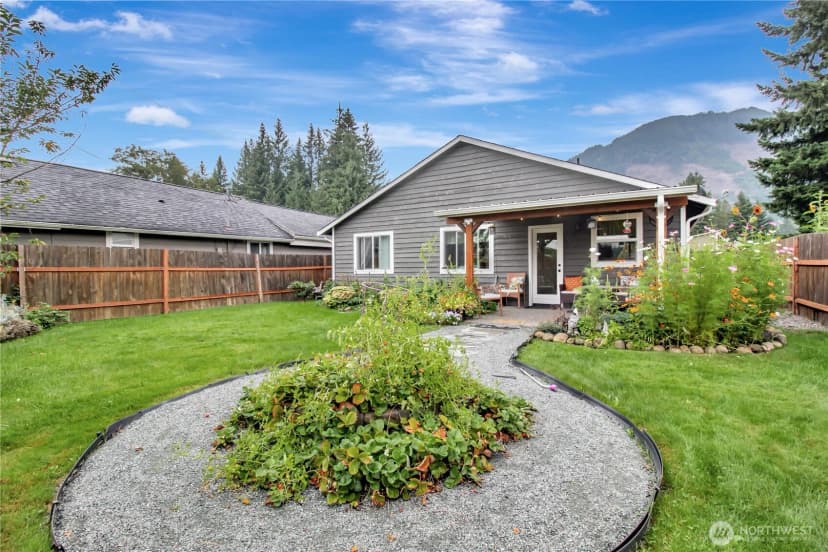 Property photo for 915 Givens Avenue, Darrington photo 28