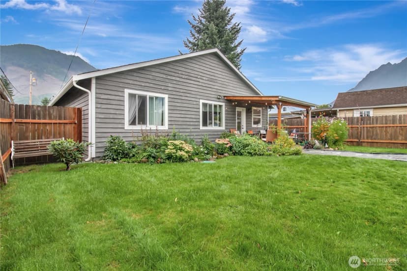 Property photo for 915 Givens Avenue, Darrington photo 31