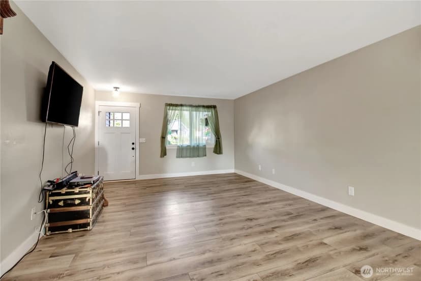 Property photo for 915 Givens Avenue, Darrington photo 6