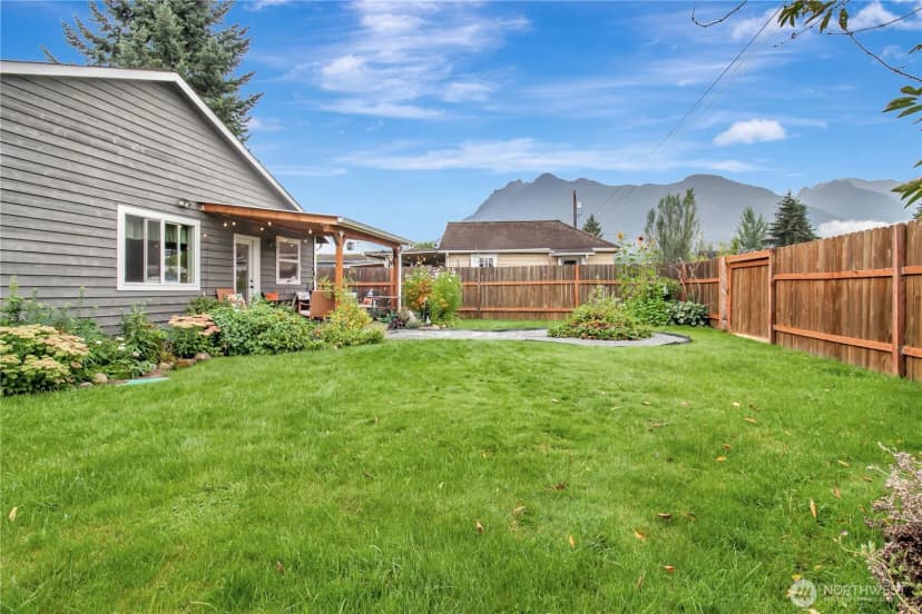 Property photo for 915 Givens Avenue, Darrington photo 30