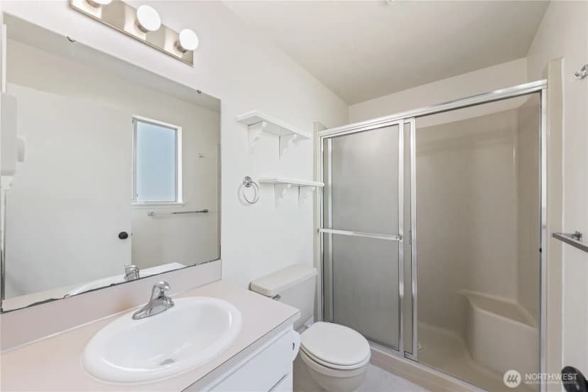 Property photo for 691 E Maplewood Loop, Oak Harbor photo 14