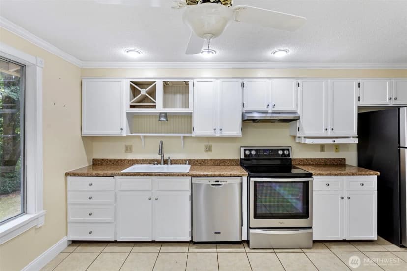 Property photo for 4613 Basswood Court Se, Port Orchard photo 8