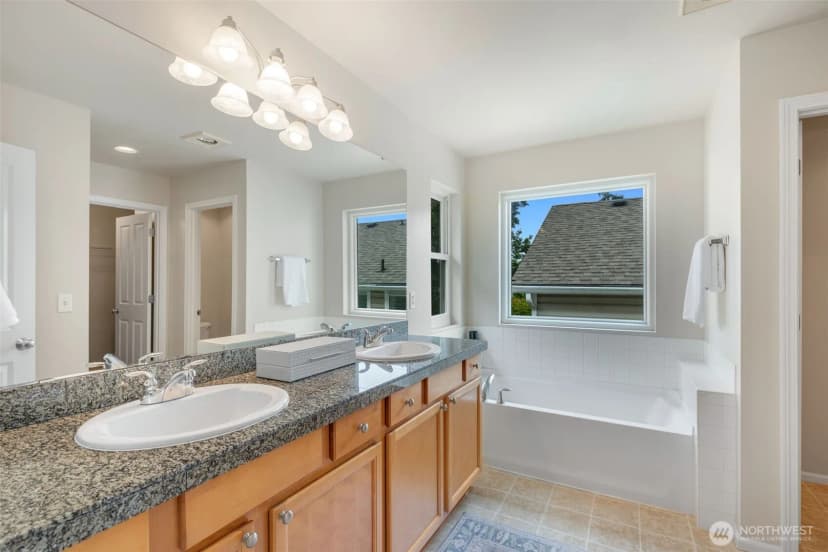 Property photo for 2818 Sw Graham Street, Seattle photo 24