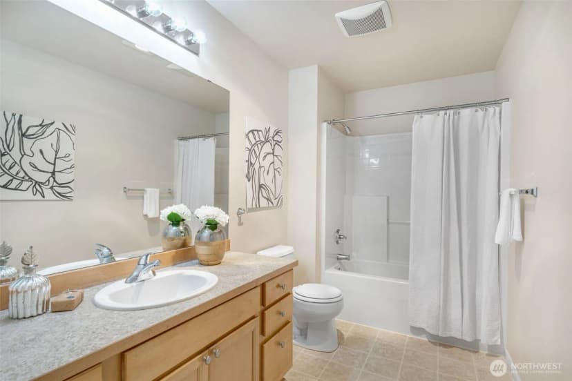 Property photo for 2818 Sw Graham Street, Seattle photo 32