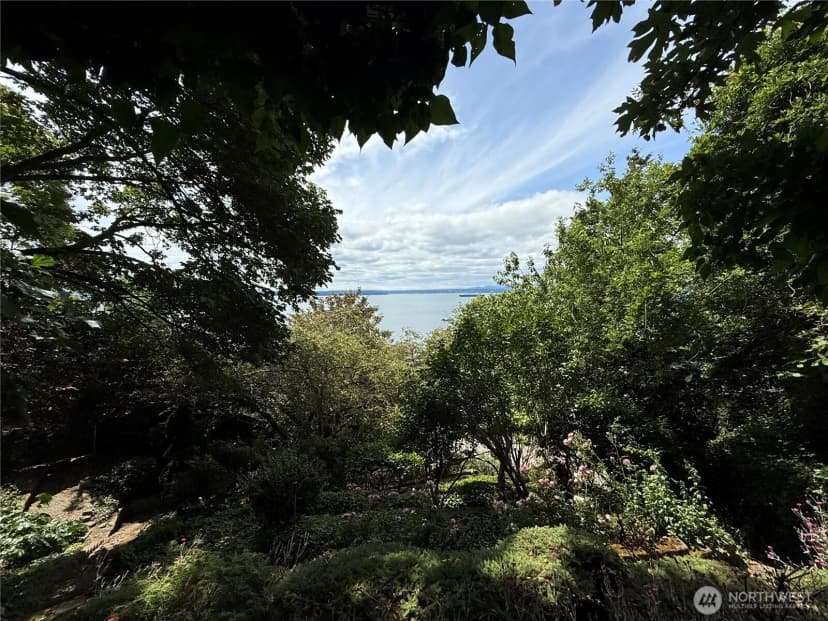 Property photo for 37 Xx 59th Avenue Sw, Seattle