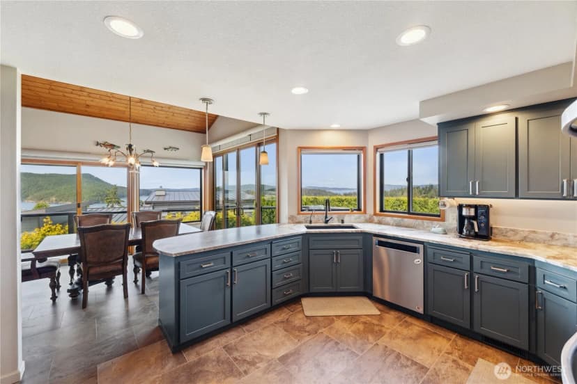 Property photo for 2016 Piper Circle, Anacortes photo 15