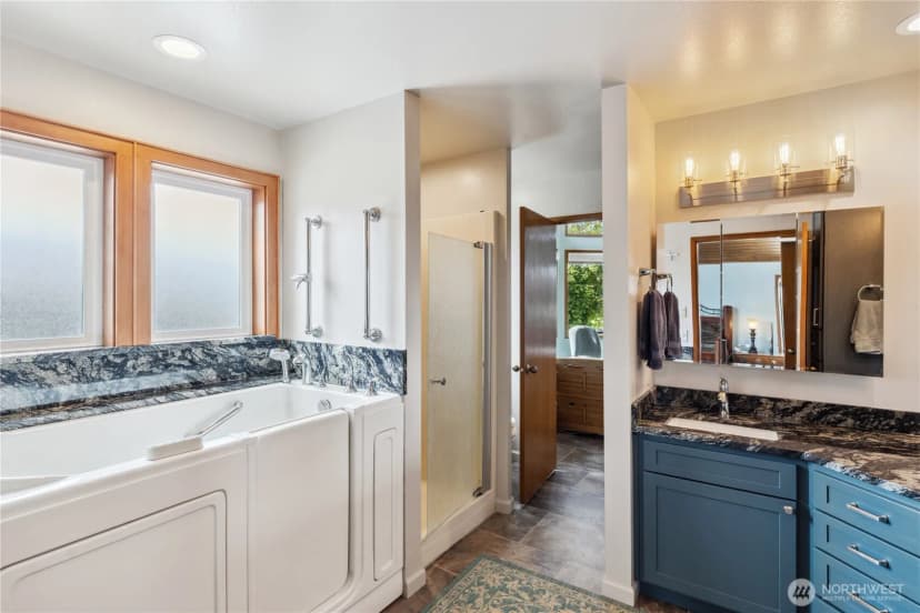 Property photo for 2016 Piper Circle, Anacortes photo 17