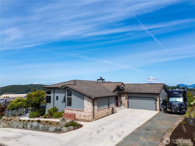 Property photo for 2016 Piper Circle, Anacortes photo 5