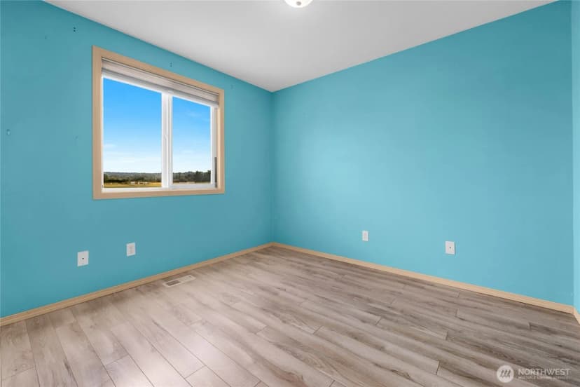 Property photo for 15117 45th Drive Ne, Marysville photo 12