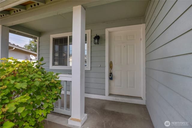 Property photo for 15117 45th Drive Ne, Marysville photo 2