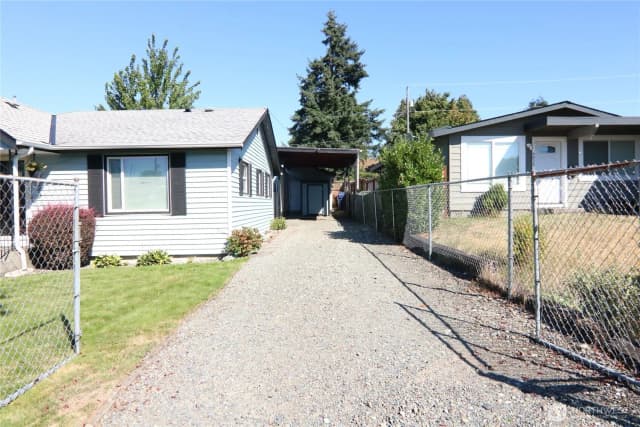 Property photo for 6825 S Lawrence Street, Tacoma photo 2