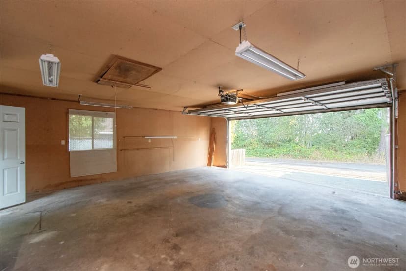 Property photo for 1405 W 10th Street, Port Angeles photo 33