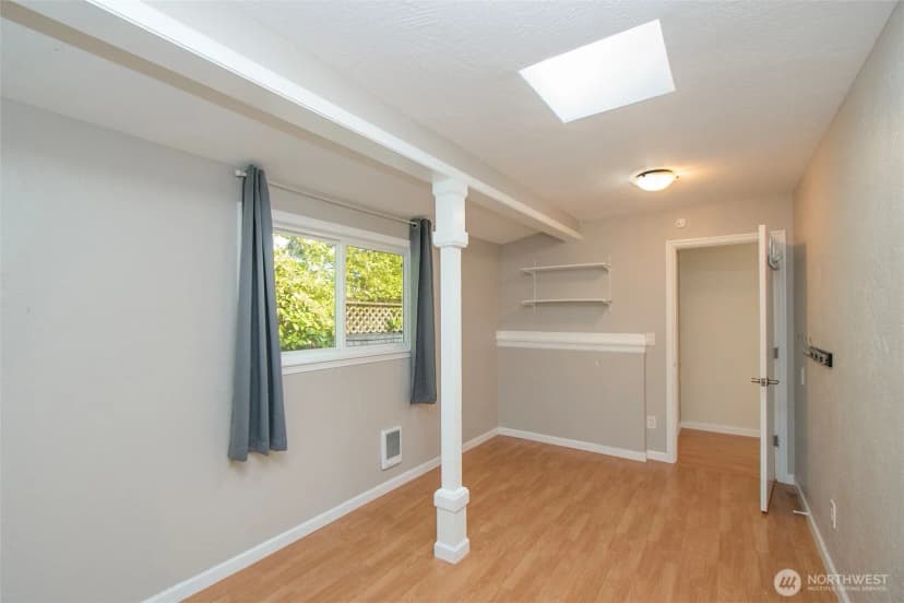 Property photo for 1405 W 10th Street, Port Angeles photo 15