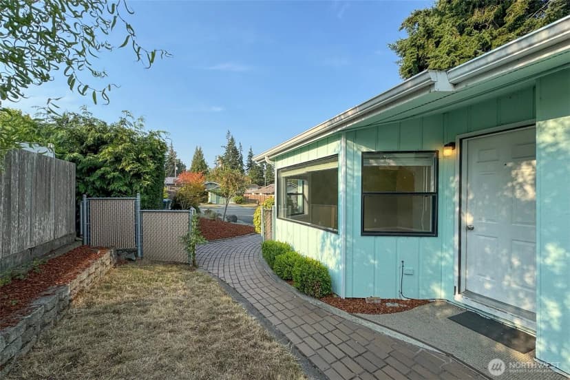 Property photo for 1405 W 10th Street, Port Angeles photo 37
