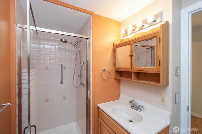 Property photo for 1405 W 10th Street, Port Angeles photo 24