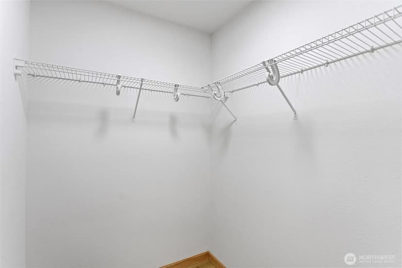 Property photo for 14011 Roosevelt Way N, Seattle photo 16