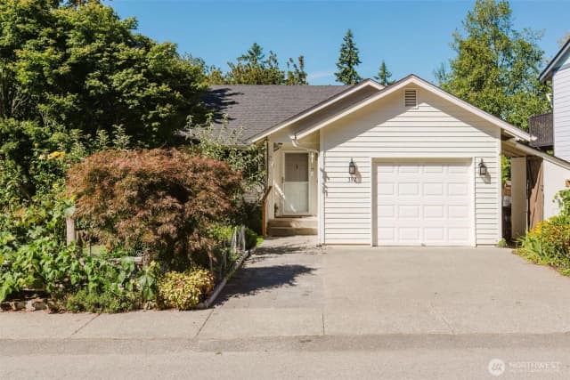 Property photo for 397 Donna Street, Port Orchard photo 2