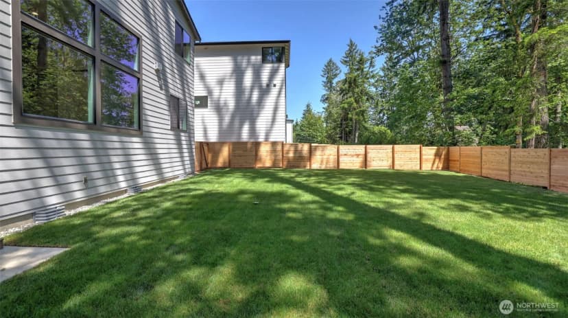 Property photo for 1542 213th Court Ne, Sammamish photo 35