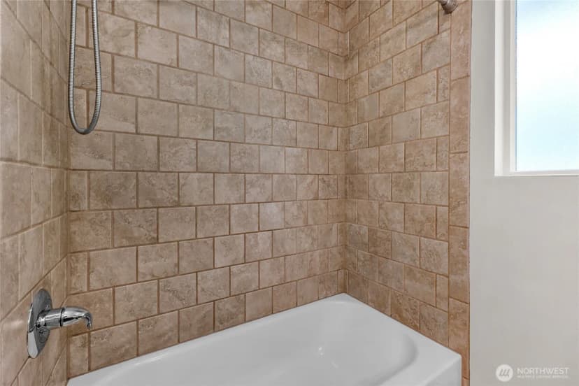 Property photo for 9620 State Route 530 Ne, Arlington photo 16