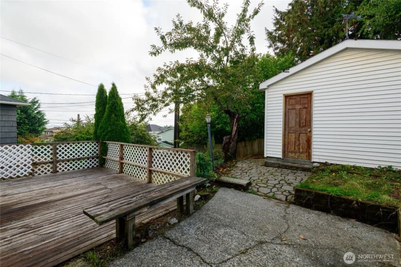 Property photo for 4038 34th Avenue Sw, Seattle photo 11