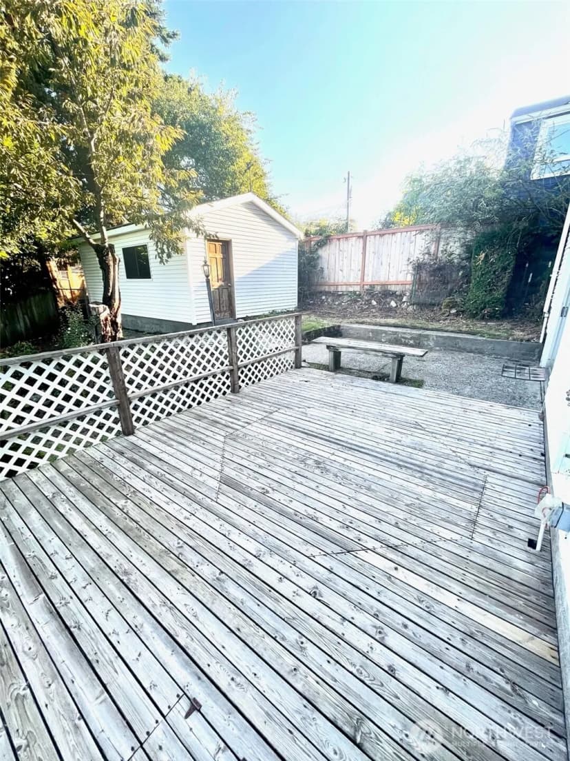 Property photo for 4038 34th Avenue Sw, Seattle photo 12