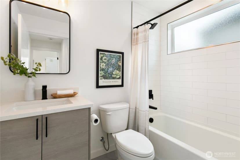 Property photo for 8504 8th Avenue S, Seattle photo 12