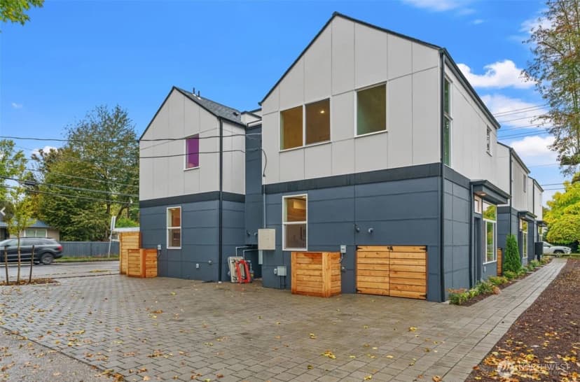 Property photo for 8504 8th Avenue S, Seattle photo 18