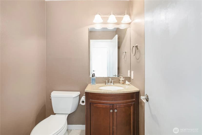 Property photo for 5300 44th Court Se, Lacey photo 17