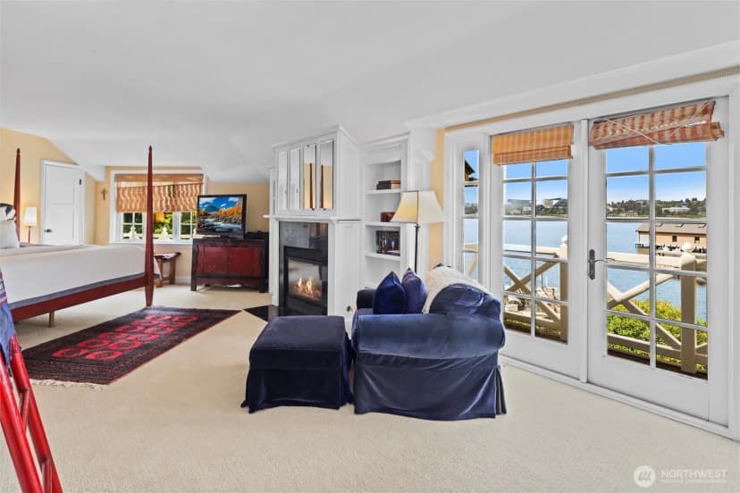 Property photo for 3335 43rd Avenue Ne, Seattle photo 18
