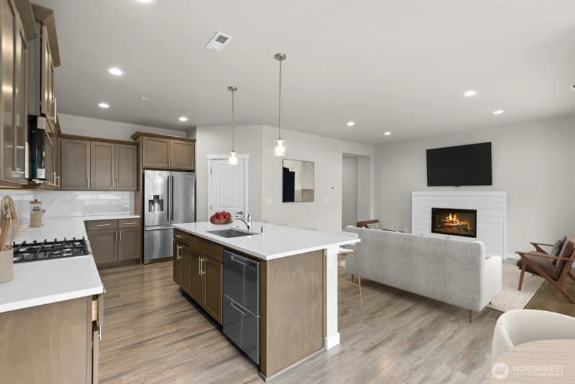 Property photo for 10446 10th Street Court E, Edgewood photo 8