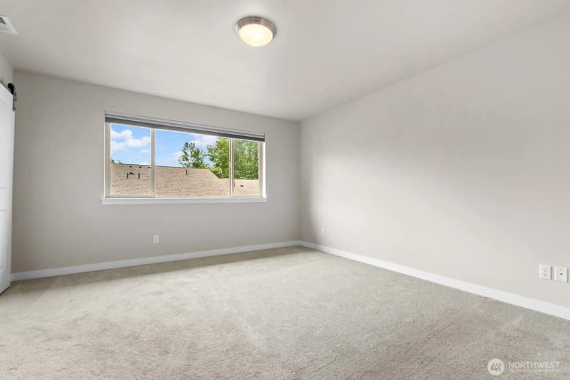 Property photo for 10446 10th Street Court E, Edgewood photo 23