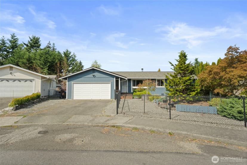 Property photo for 20065 Regin Court Ne, Poulsbo photo 2