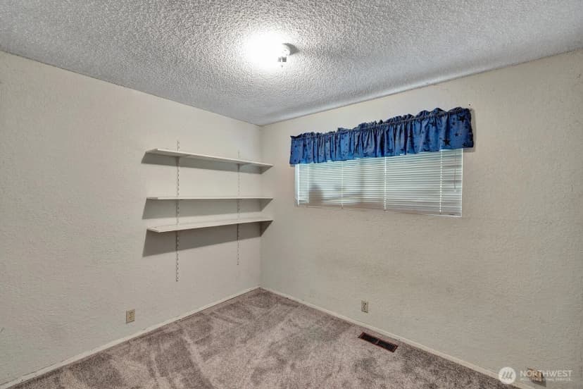 Property photo for 31119 5th Avenue S, Federal Way photo 11