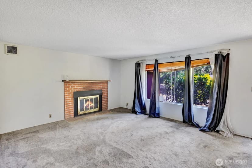 Property photo for 31119 5th Avenue S, Federal Way photo 2