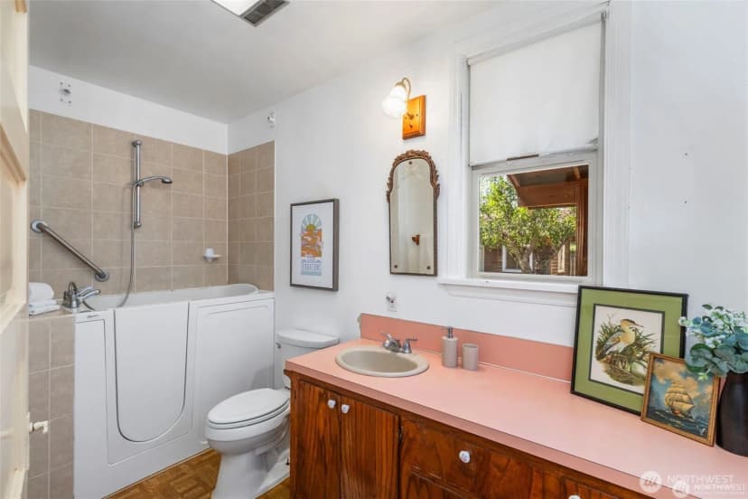 Property photo for 26005 Washington Boulevard Ne, Kingston photo 26