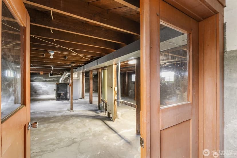 Property photo for 26005 Washington Boulevard Ne, Kingston photo 39