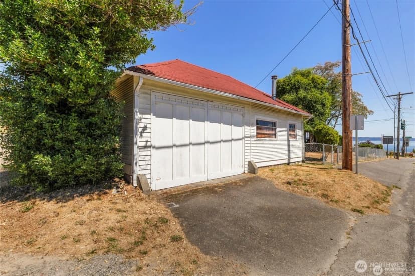 Property photo for 26005 Washington Boulevard Ne, Kingston photo 36