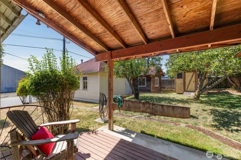Property photo for 26005 Washington Boulevard Ne, Kingston photo 28