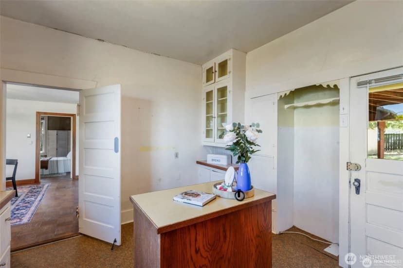 Property photo for 26005 Washington Boulevard Ne, Kingston photo 20